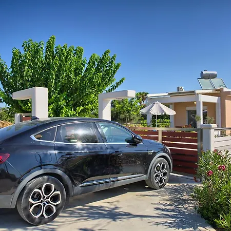 Semesterbostad Paul's Garden Luxury House Haraki