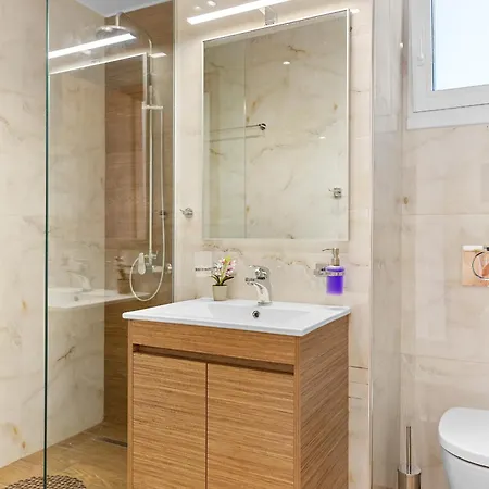 Paul's Garden Luxury House Semesterbostad Haraki