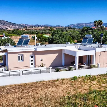 Paul's Garden Luxury House Haraki