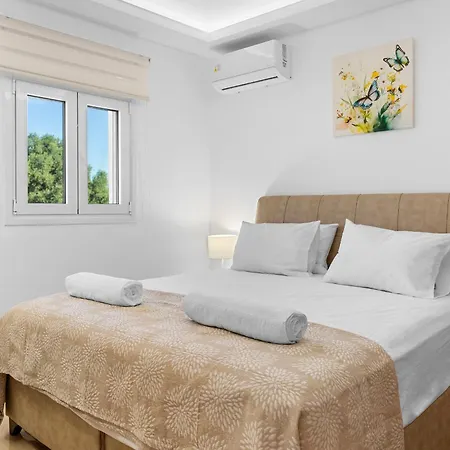 Paul's Garden Luxury House *