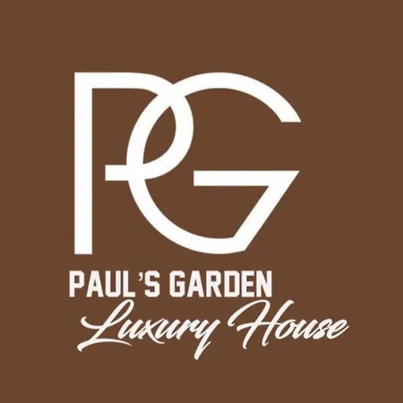 Сasa de vacaciones Paul's Garden Luxury House Charaki