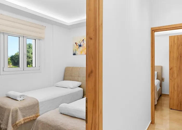 Paul's Garden Luxury House