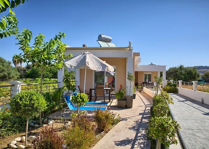 Case de vacanță Paul's Garden Luxury House Haraki