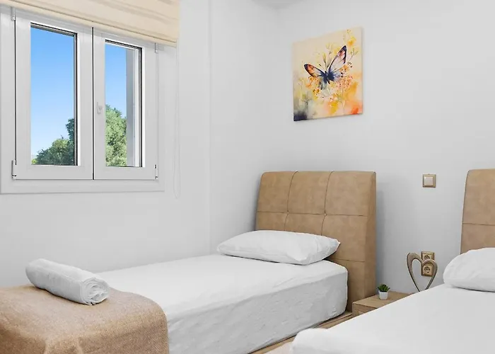 Case de vacanță Paul's Garden Luxury House