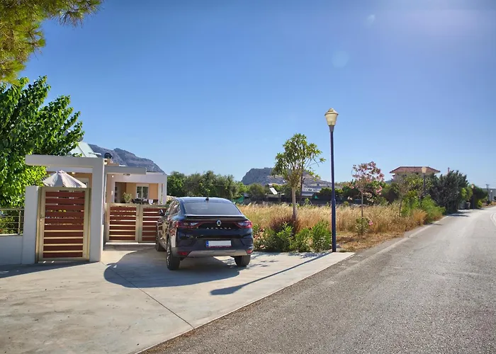 Paul's Garden Luxury House 펜션 하라키